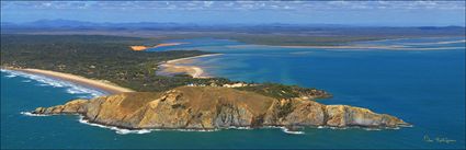 Cape Capricorn Lighthouse - Curtis Island - Gladstone - QLD (PBH4 00 18180)